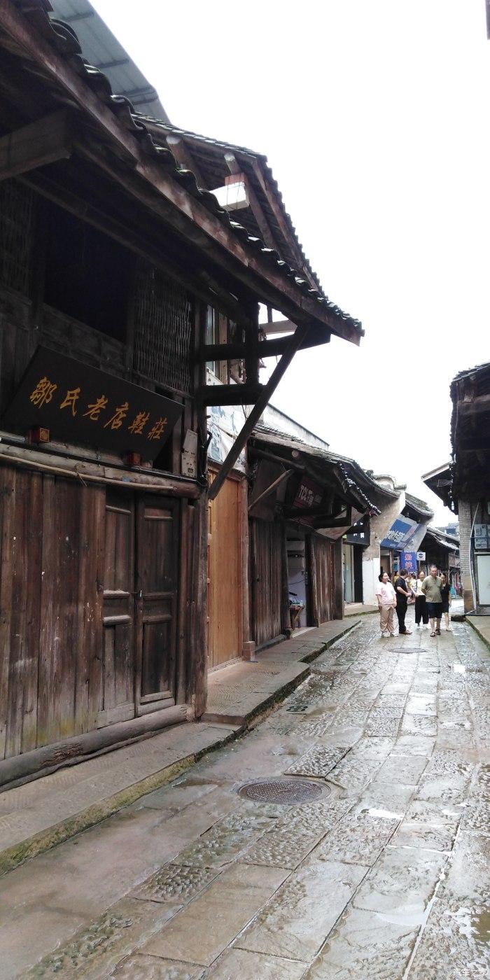 甜美奥莉暑假逛街